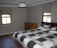 3.Cottage Bedroom 1